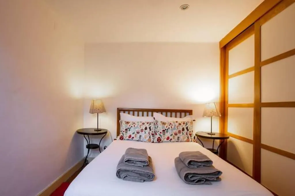 Balcony Apartment In Lisbon Center